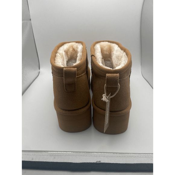 CUSHIONAIRE Women's COZY Genuine Suede pull on platform boot, Chestnut 8.5 - Picture 3 of 5